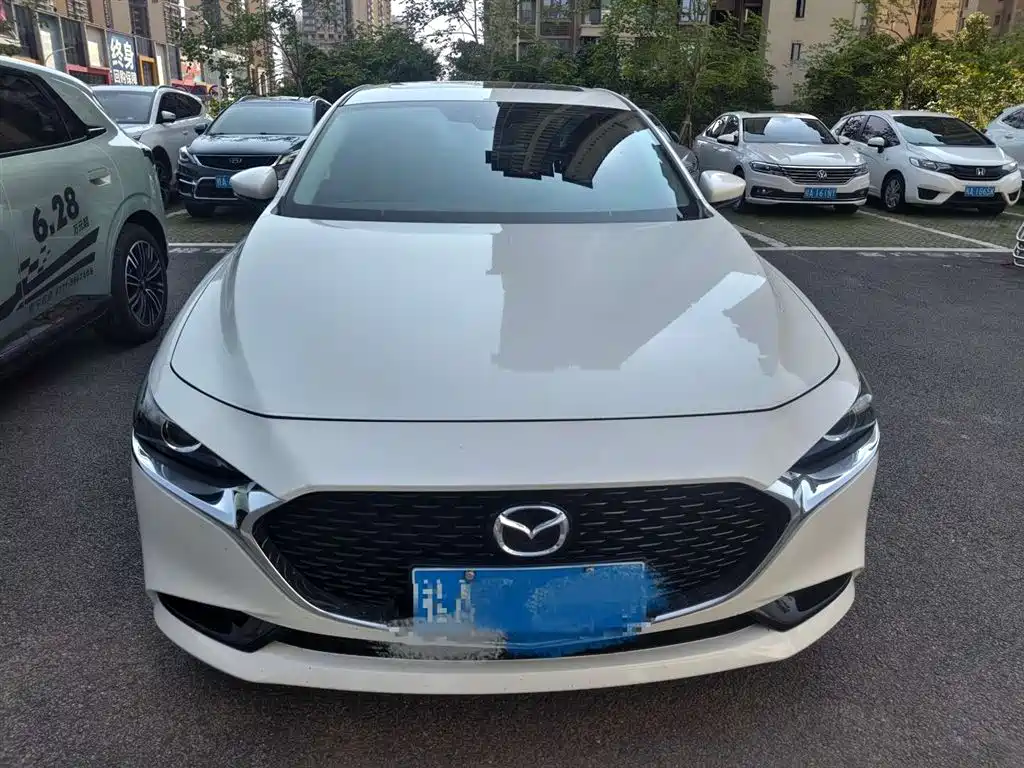 Mazda 3 Axela 2023