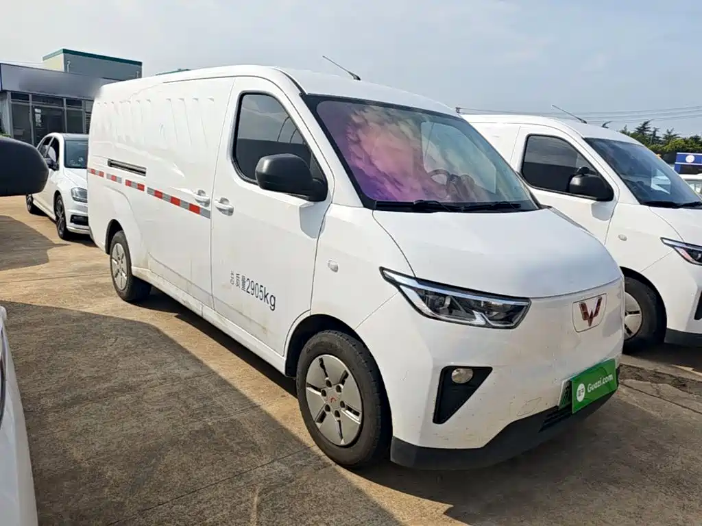 Wuling Yangguang — миниатюра 4