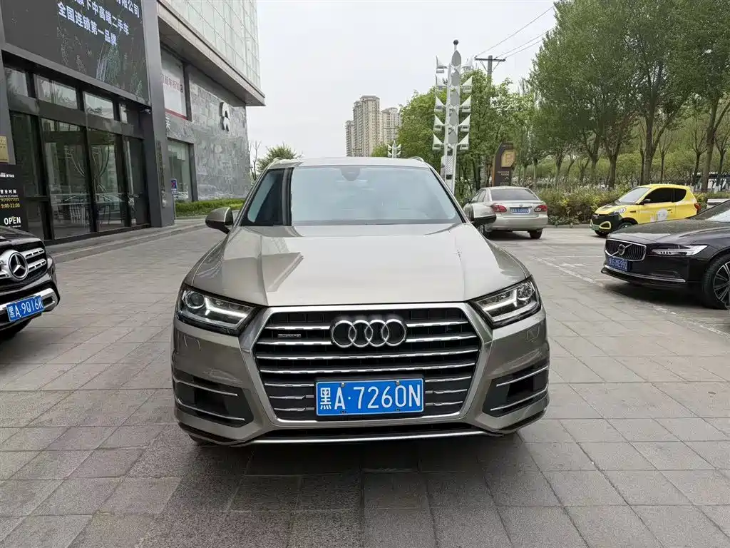 Audi Q7 2016