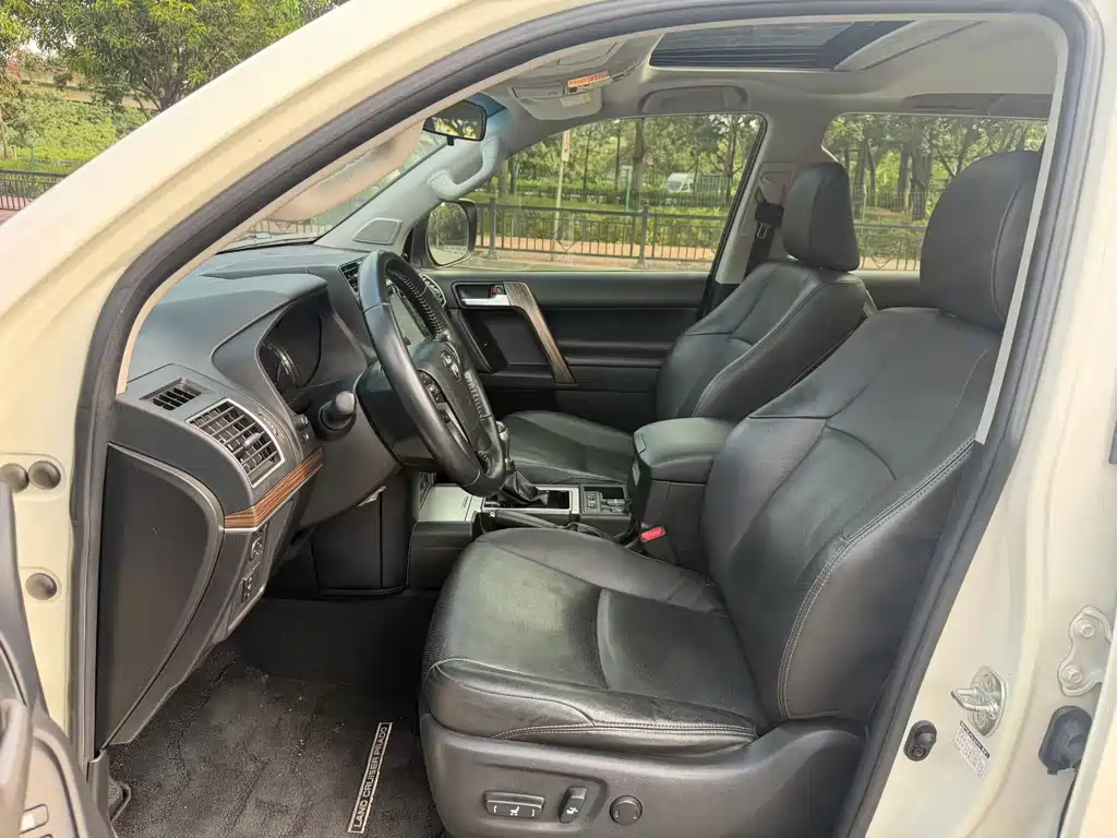 Toyota Prado — миниатюра 6