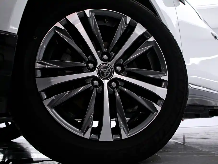 Toyota Venza — миниатюра 17