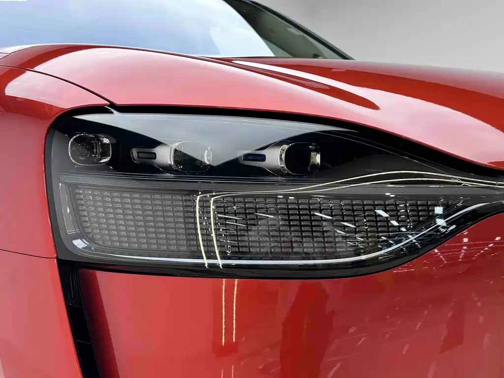 AITO ASK THE WORLD M9