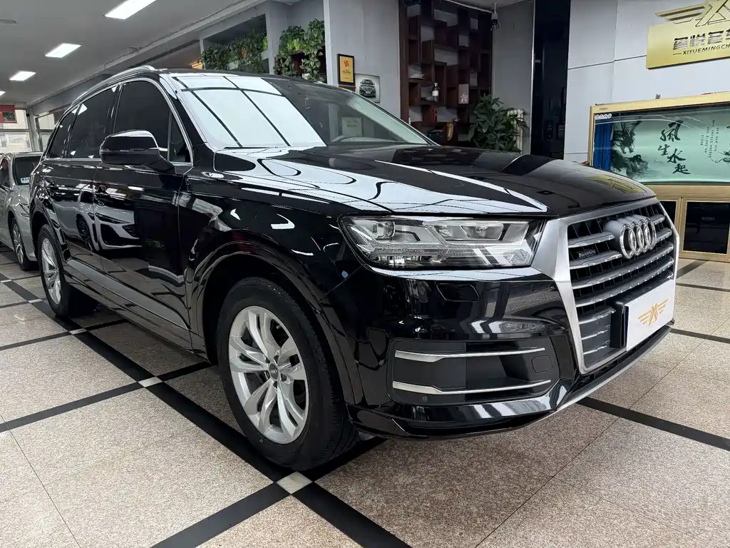 Audi Q7 — миниатюра 3
