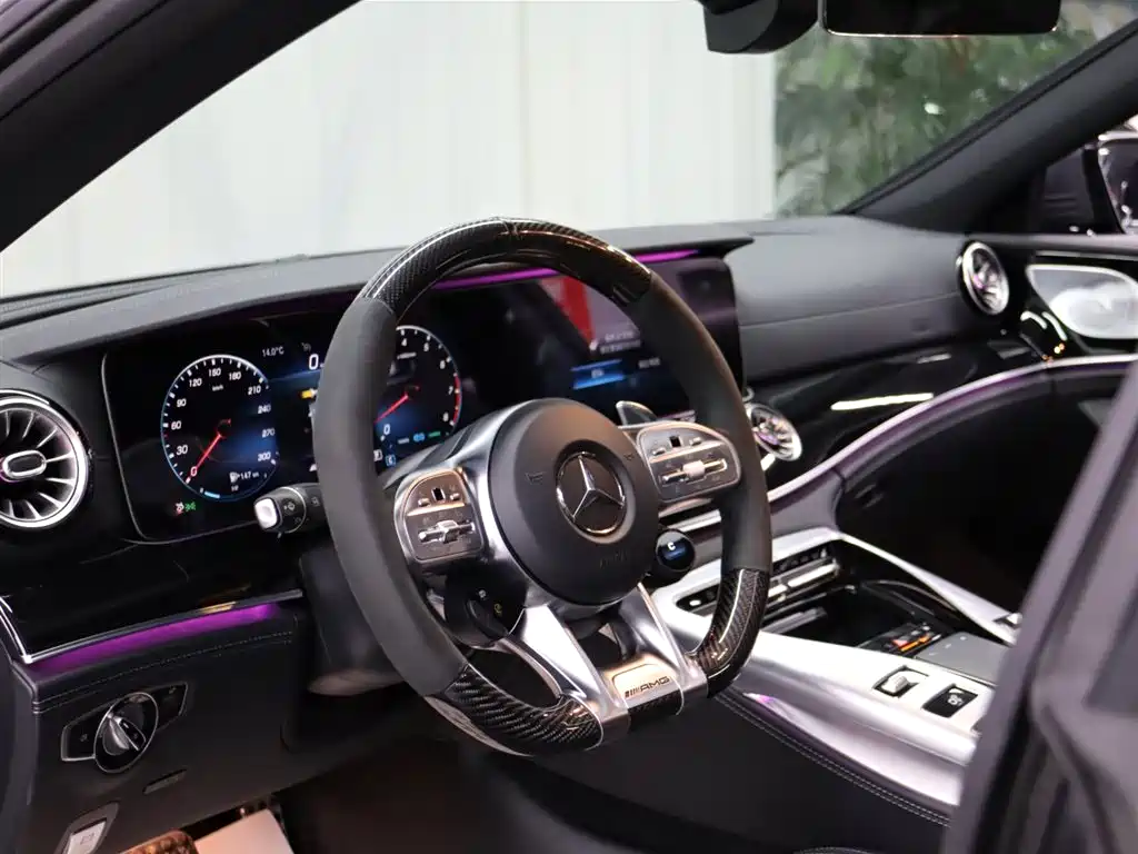 MERCEDES-BENZ AMG GT