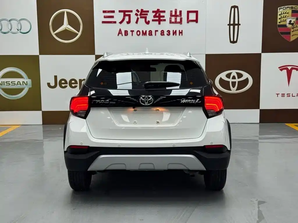 Toyota Yaris L — миниатюра 5
