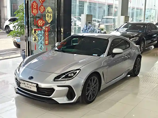 SUBARU  BRZ 2022