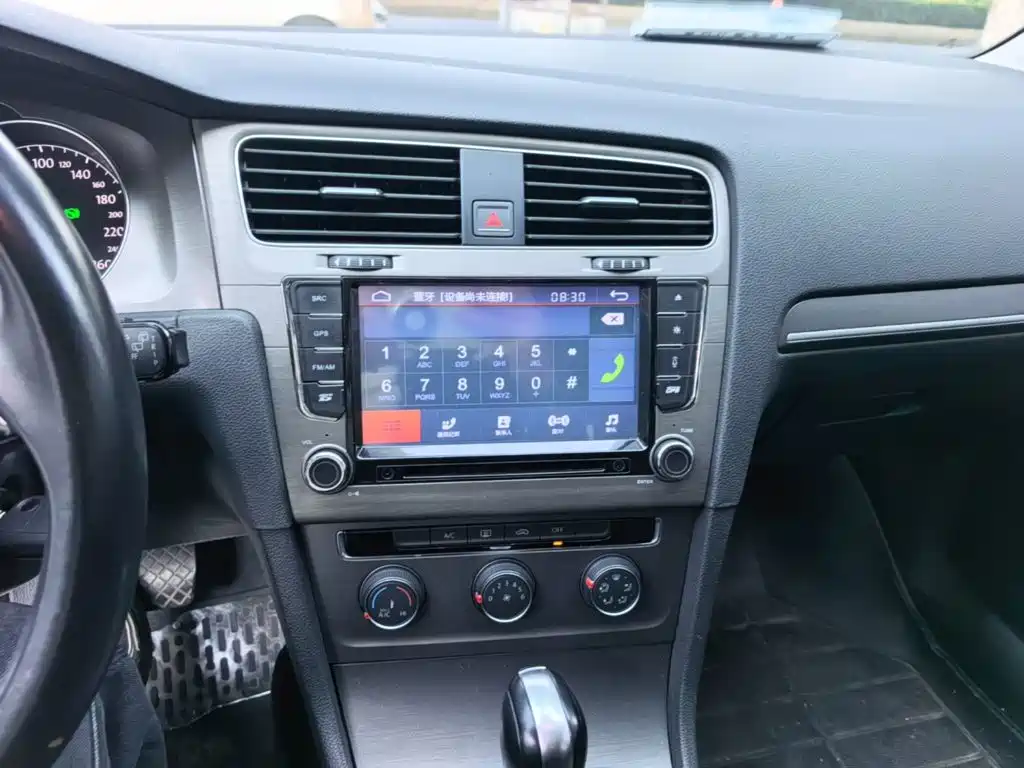Volkswagen Golf — миниатюра 13