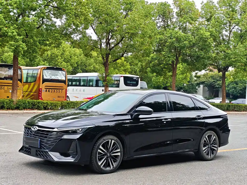 Chery Arrizo 8