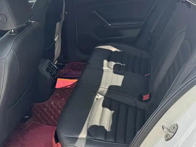 Volkswagen Lamando — миниатюра 10