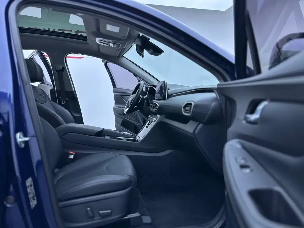 Hyundai Santa Fe — миниатюра 21