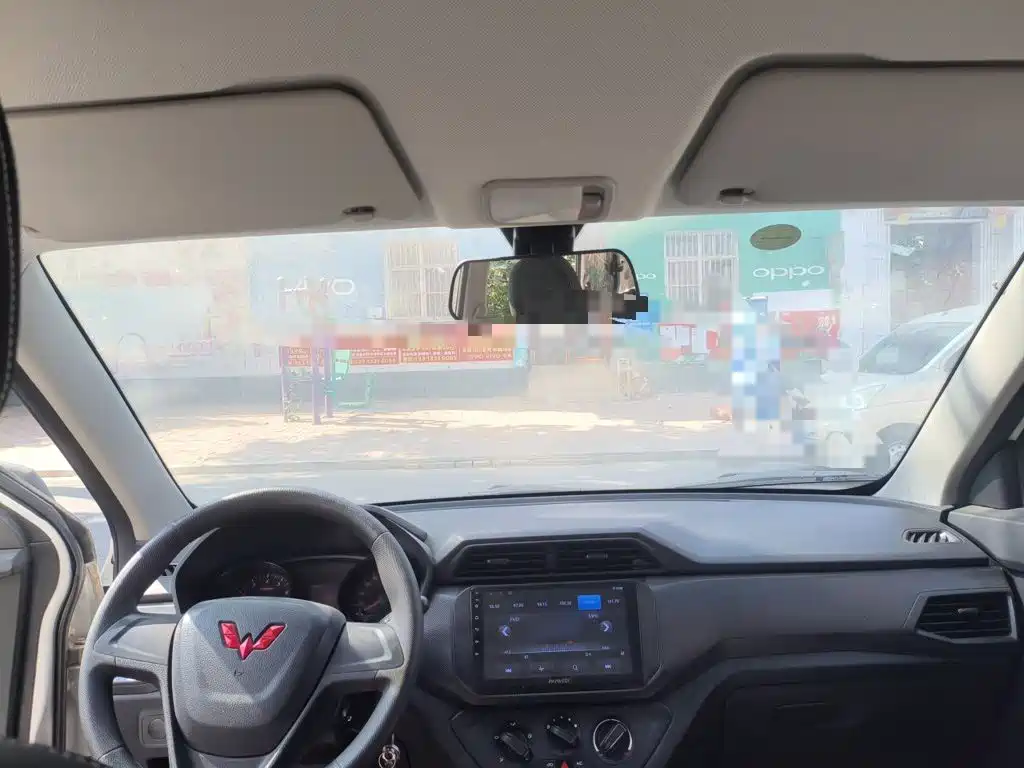 Wuling Hongguang — миниатюра 14