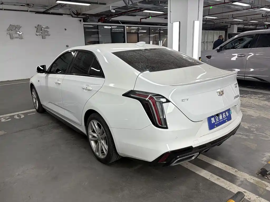 Cadillac CT4 — миниатюра 4