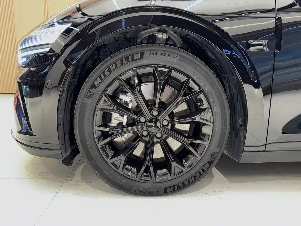Zeekr 007GT — миниатюра 11