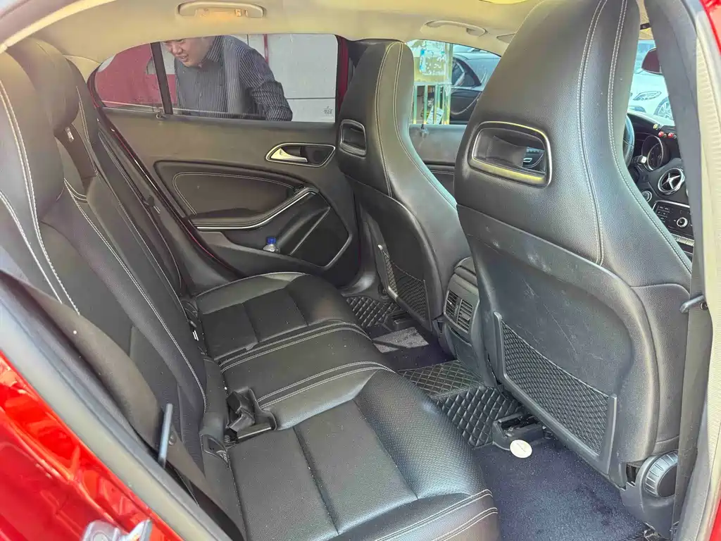 Mercedes-Benz GLA — миниатюра 6