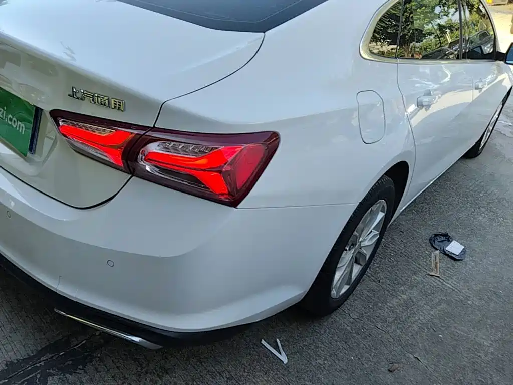 Chevrolet Malibu XL — миниатюра 8