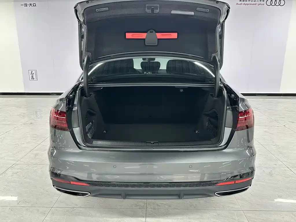 Audi A4L 2022 45 TFSI quattro