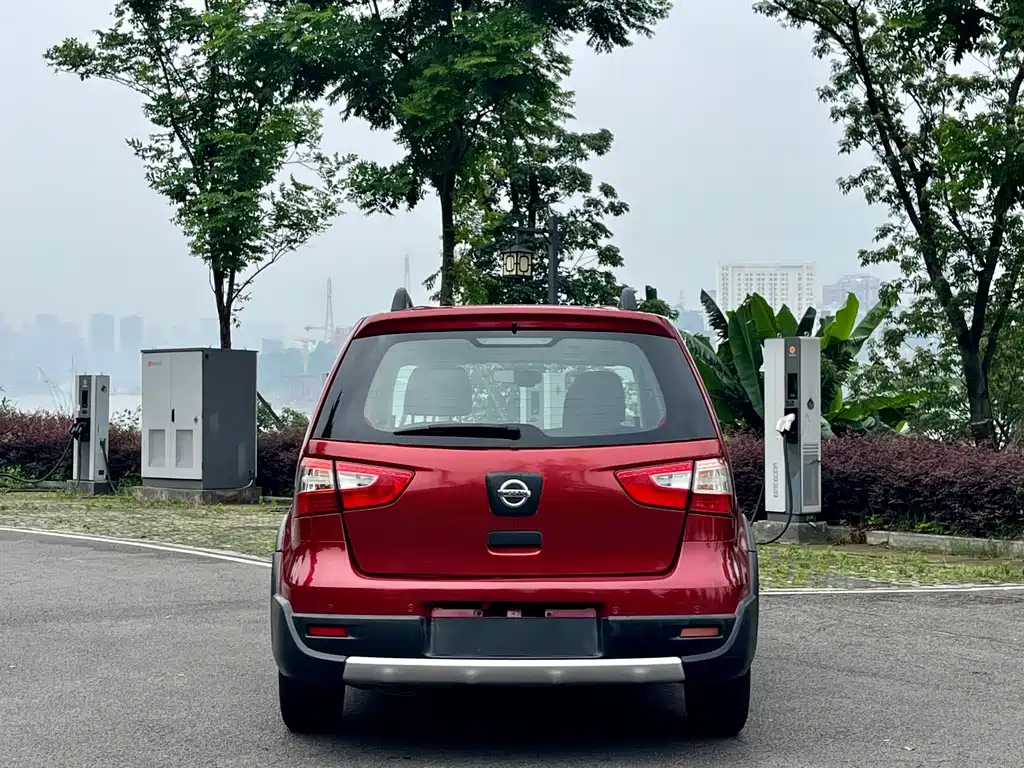 Nissan Livina Dynamic Sharp 1.6XL Manual Comfort Edition, фото 9