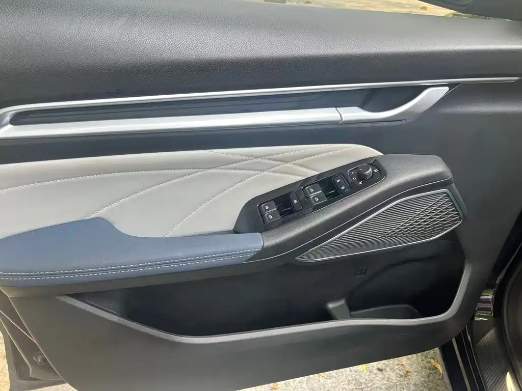 Geely Emgrand L — миниатюра 9