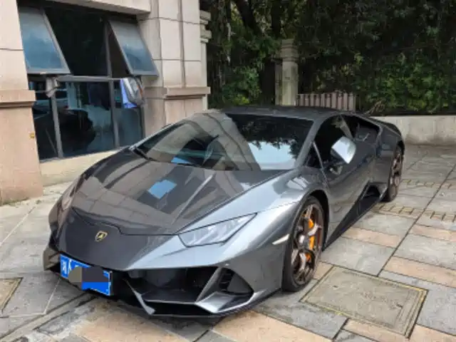 LAMBORGHINI HURACÁN