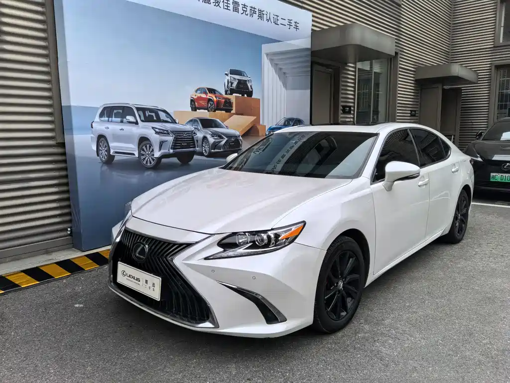 Lexus ES 2015 300h Comfort