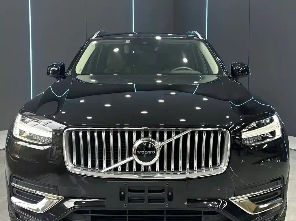 Volvo XC90 2020 T5 Luxury 7 мест