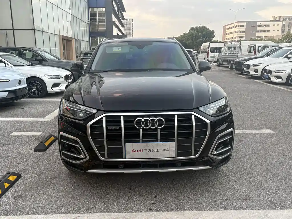 Audi Q5L — миниатюра 2