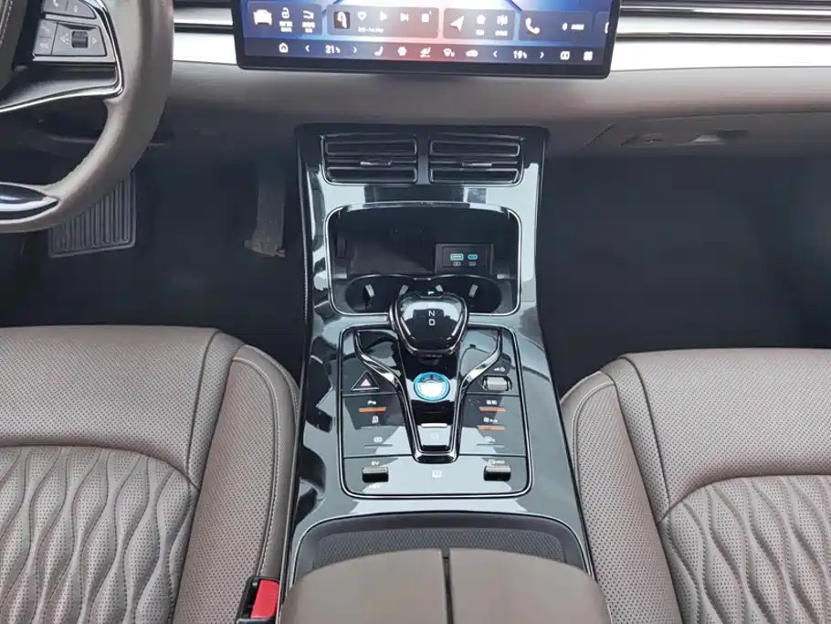 BYD Han — миниатюра 16