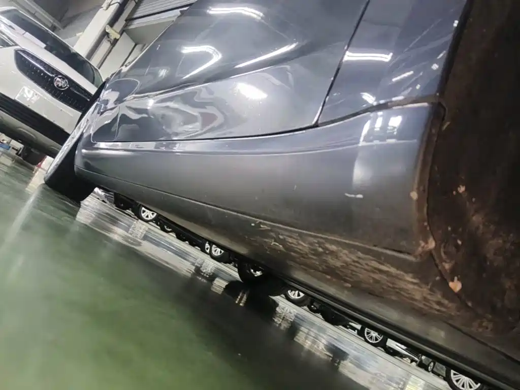 Tesla Model 3 — миниатюра 21