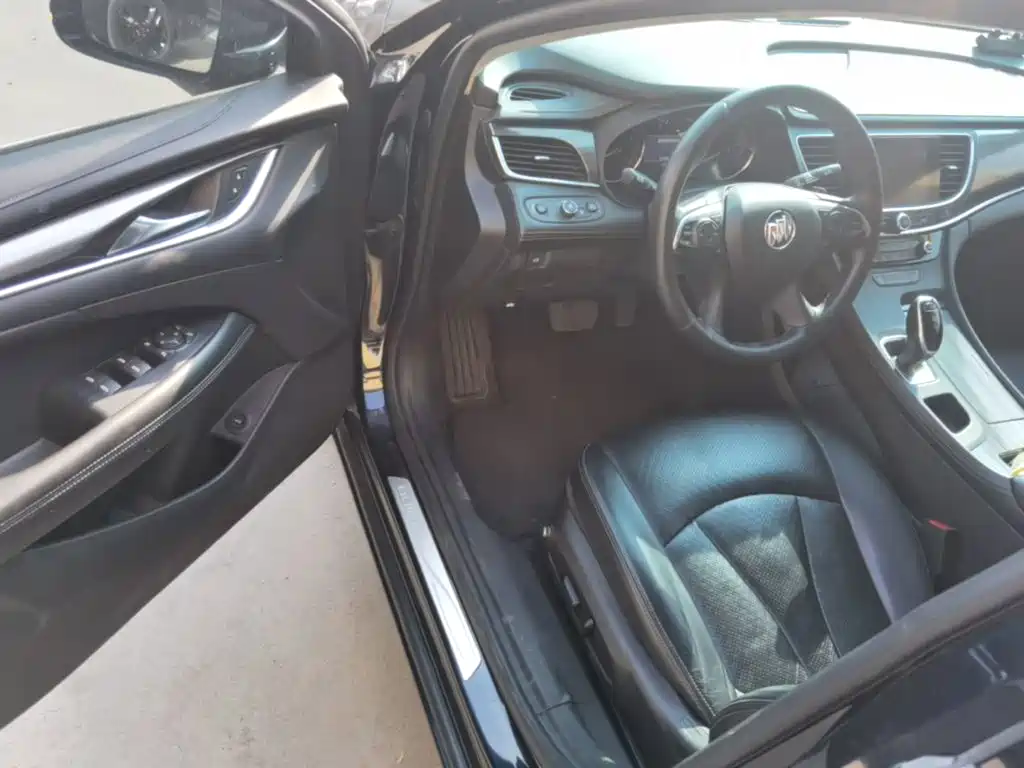 Buick LaCrosse — миниатюра 16