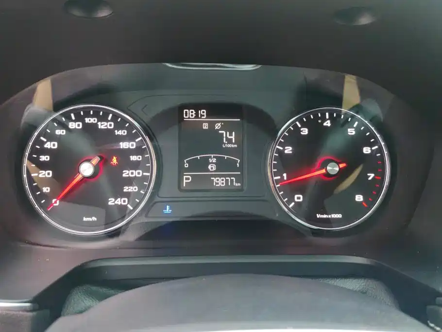Roewe RX5 — миниатюра 14