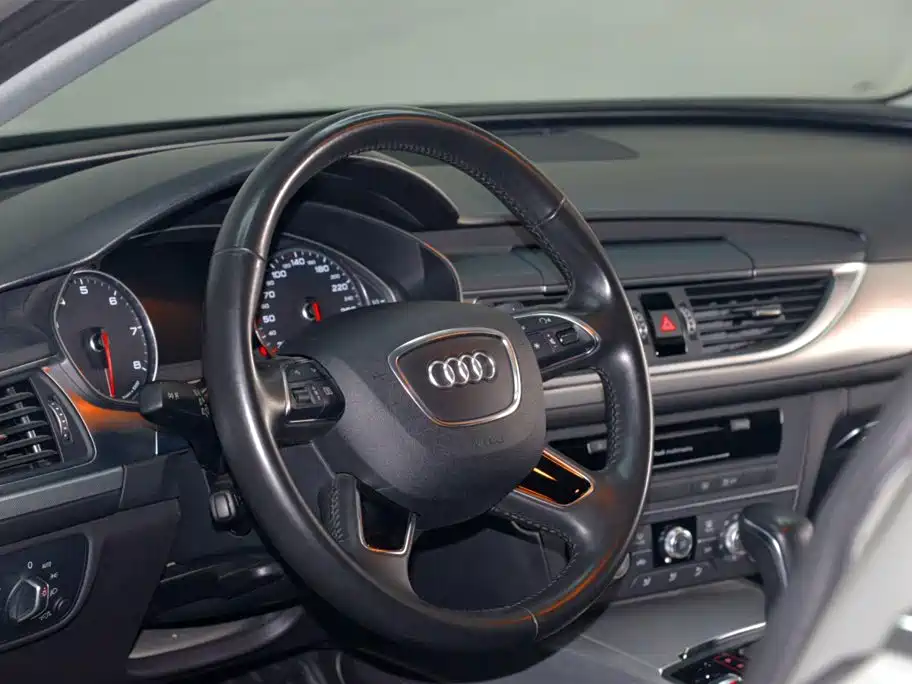 Audi A6L — миниатюра 7
