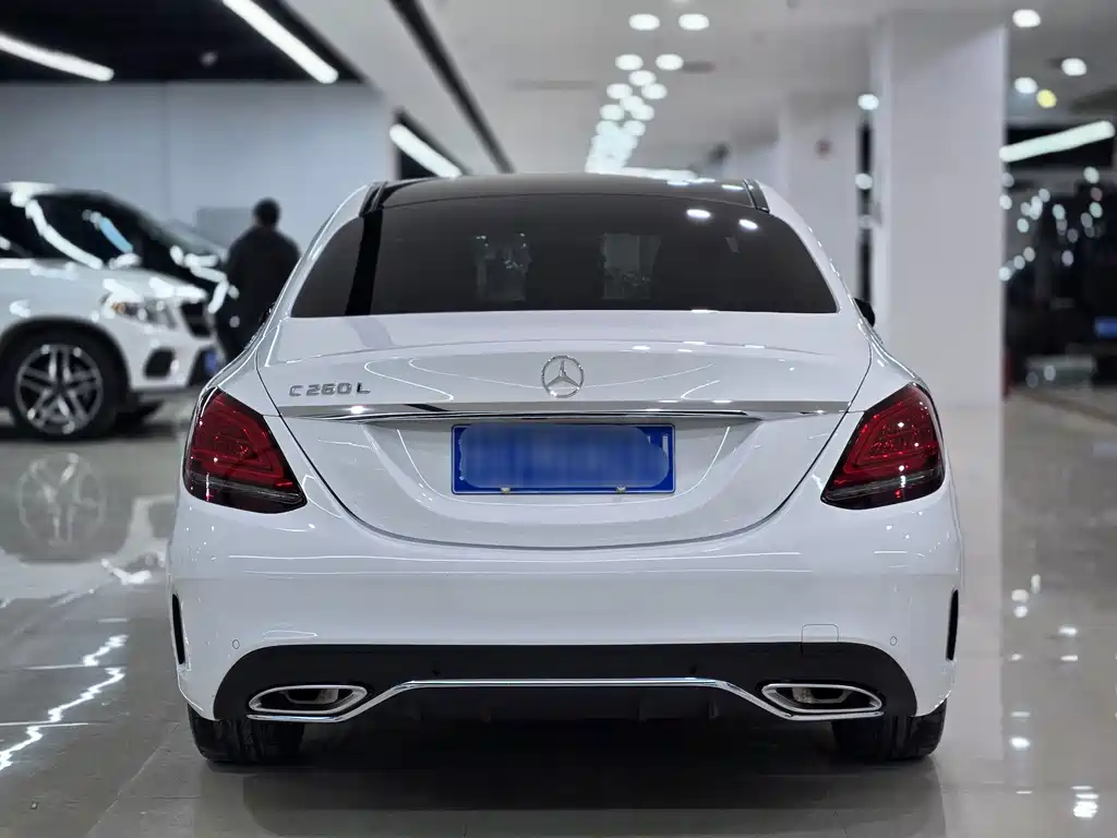 Mercedes-Benz C-Class — миниатюра 3