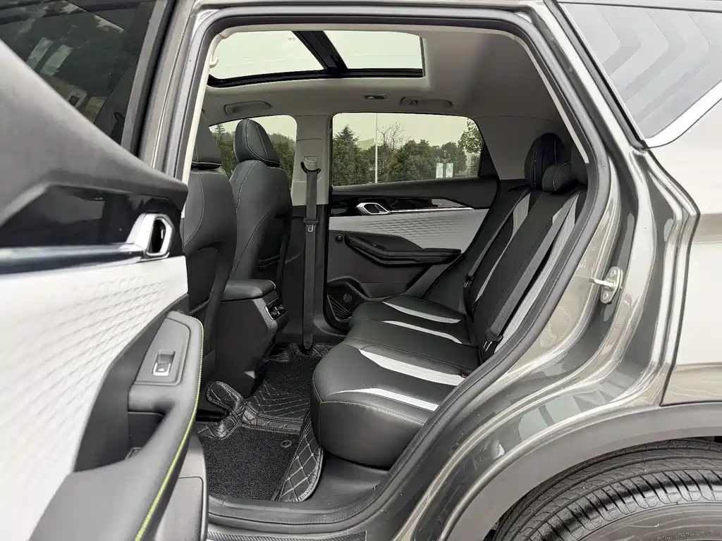 GEELY AUTOMOBILE BINYUE