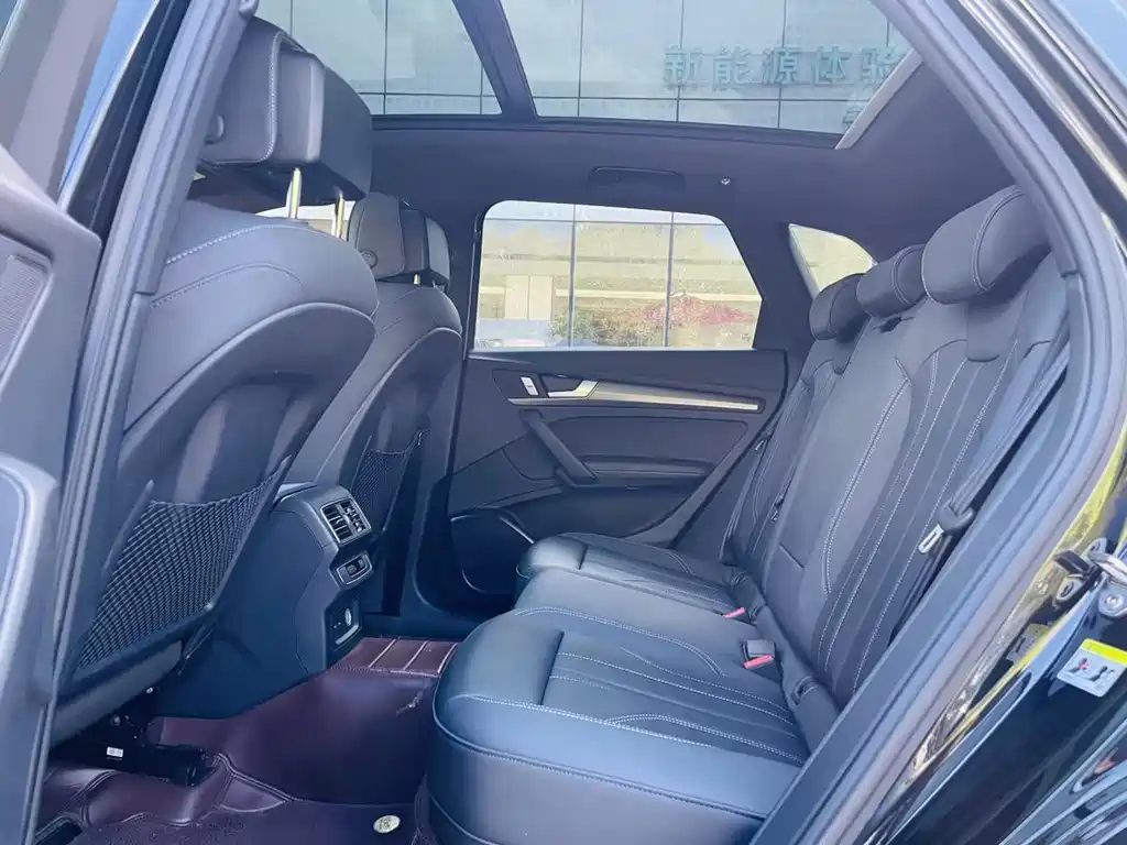 Audi Q5L 2024 40 TFSI Luxury