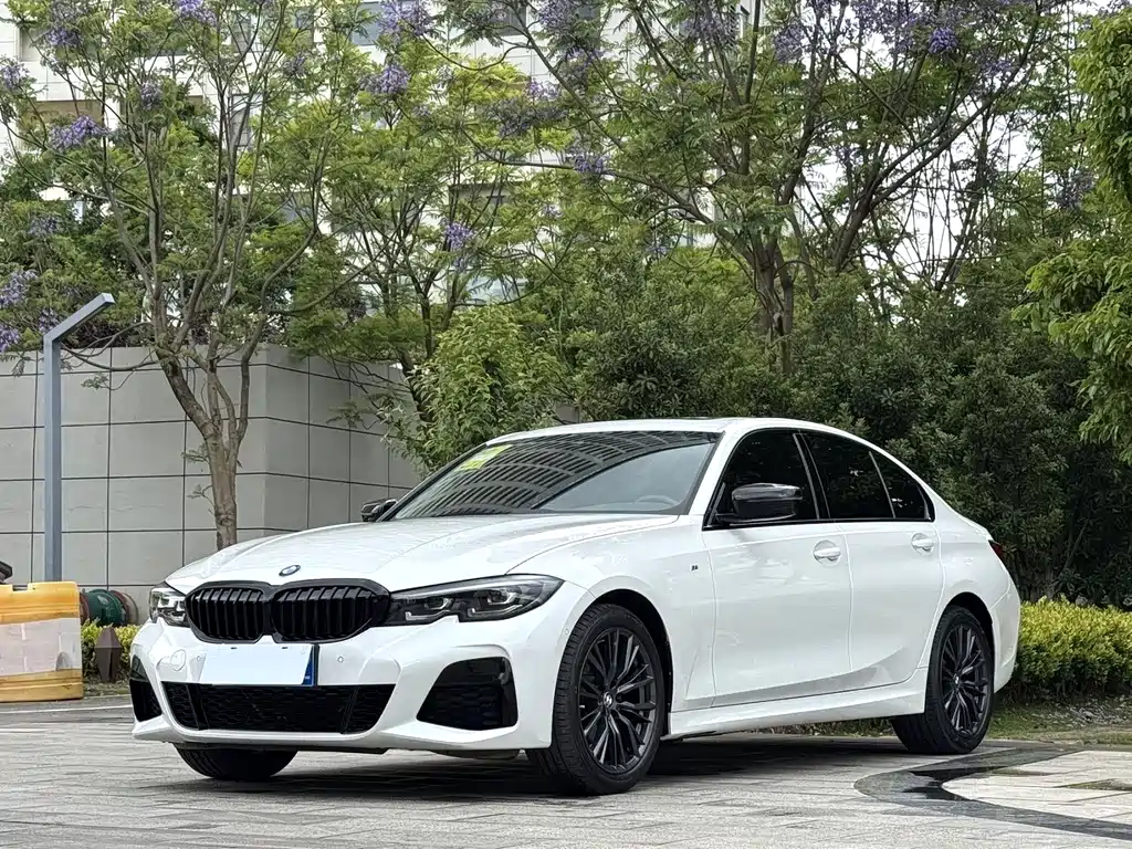 BMW 3 Series 2022