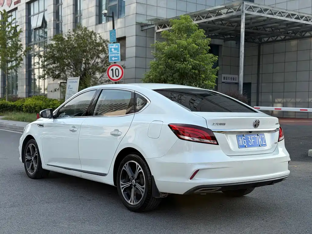MG MG6 — миниатюра 7