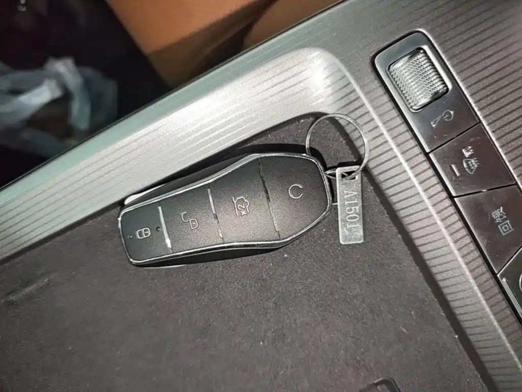 BYD Han L — миниатюра 9