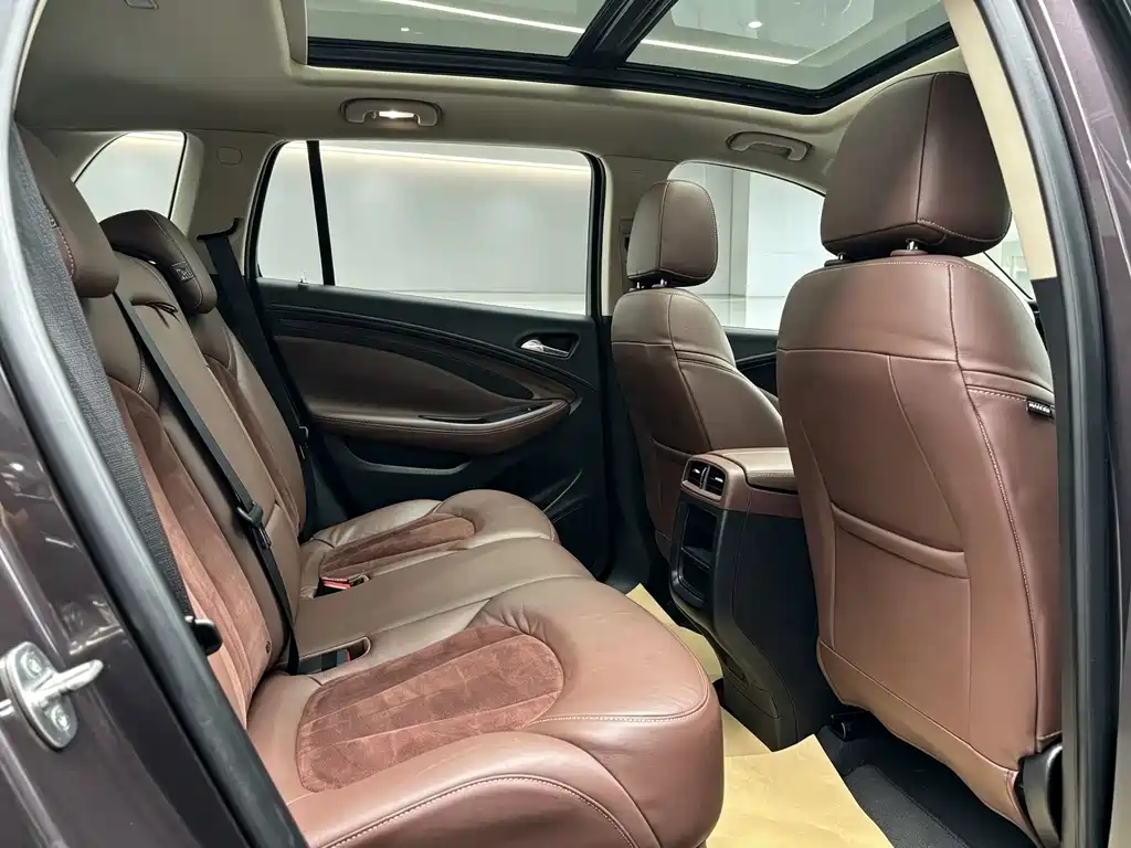 Buick Envision Plus — миниатюра 7