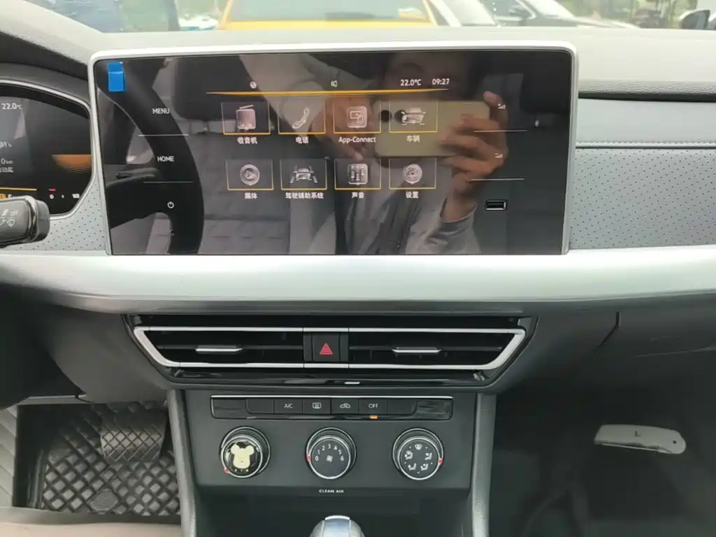Volkswagen Lavida — миниатюра 13