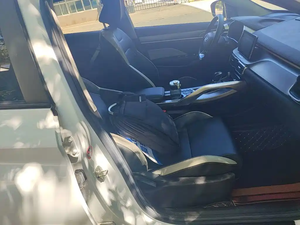 Geely Binyue — миниатюра 25