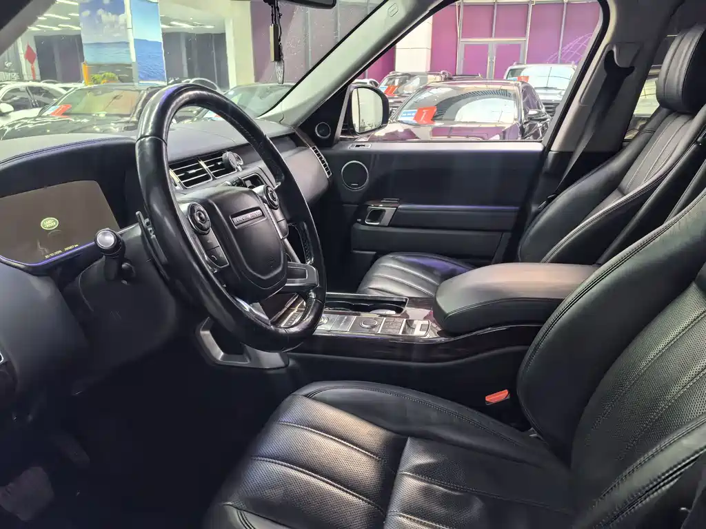 Land Rover Range Rover — миниатюра 5