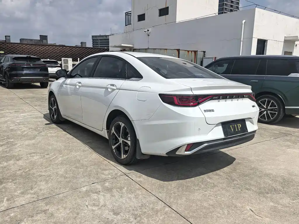 Geely Emgrand L — миниатюра 14
