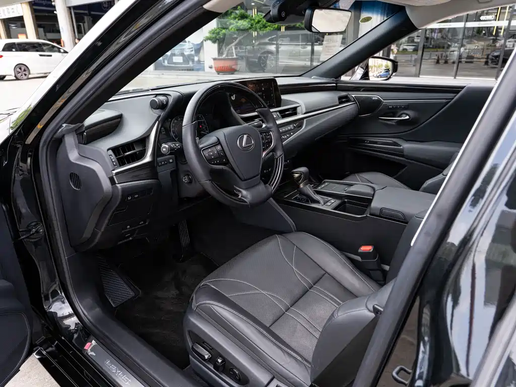 Lexus ES 2020 300h Executive