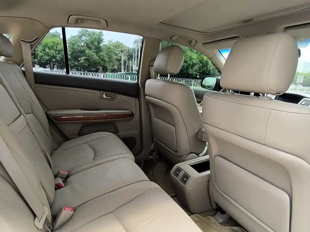 Lexus RX Classic — миниатюра 27