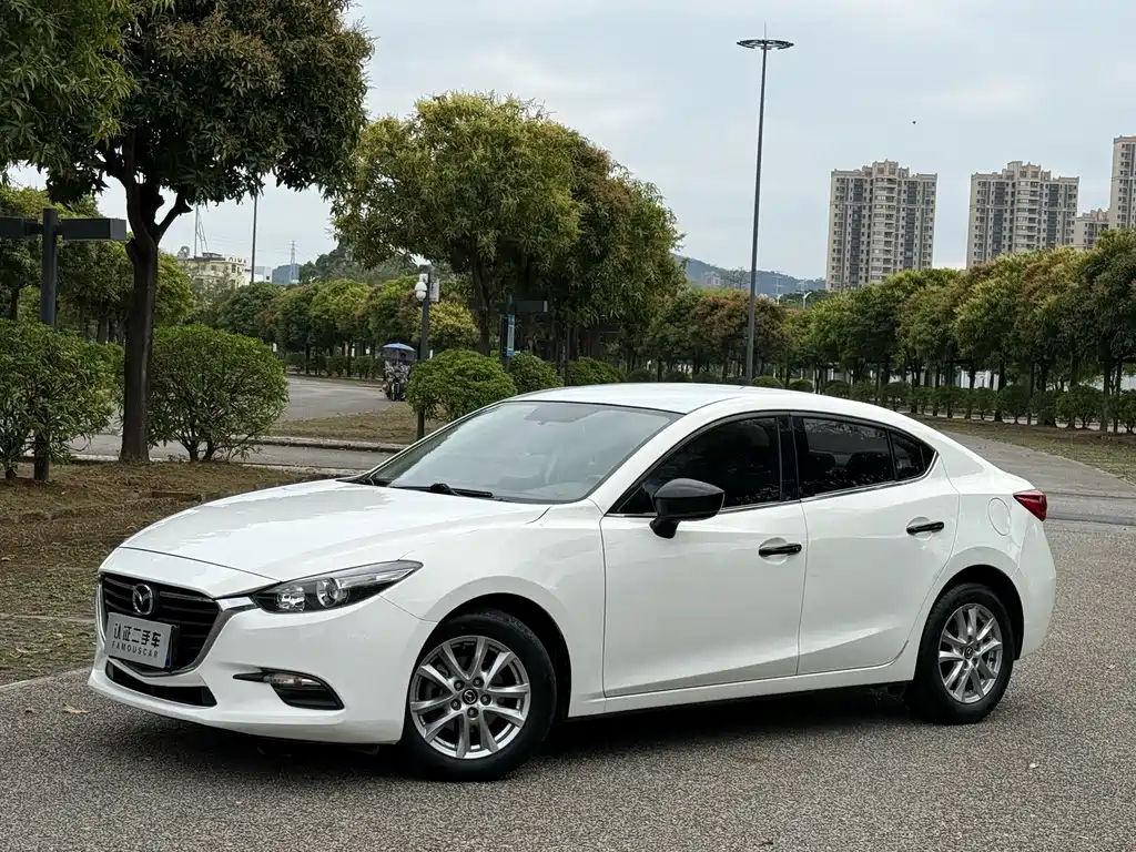 Mazda 3 Axela 2018