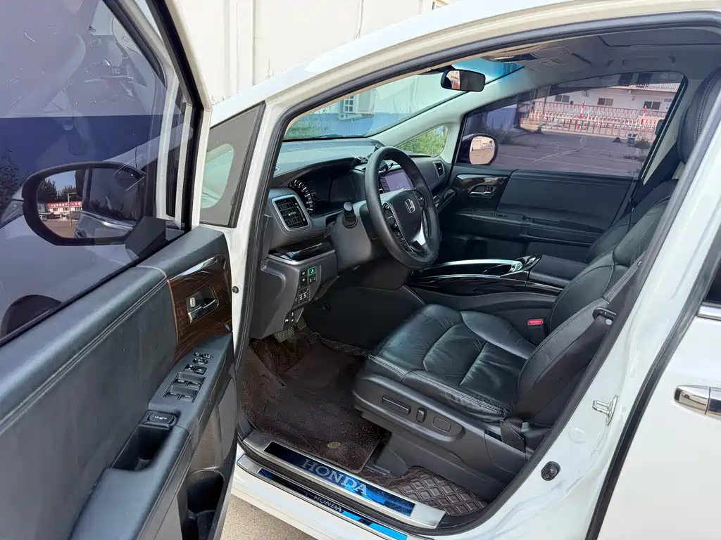 Honda Odyssey — миниатюра 4