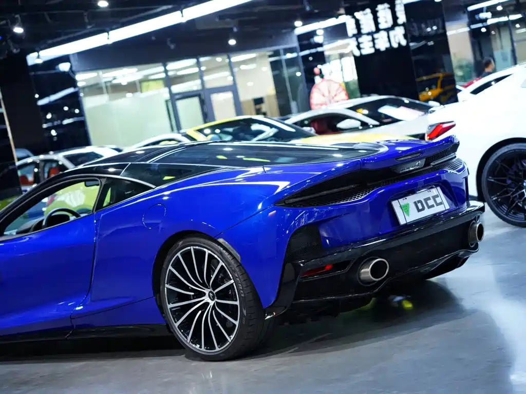 McLaren GT — миниатюра 7