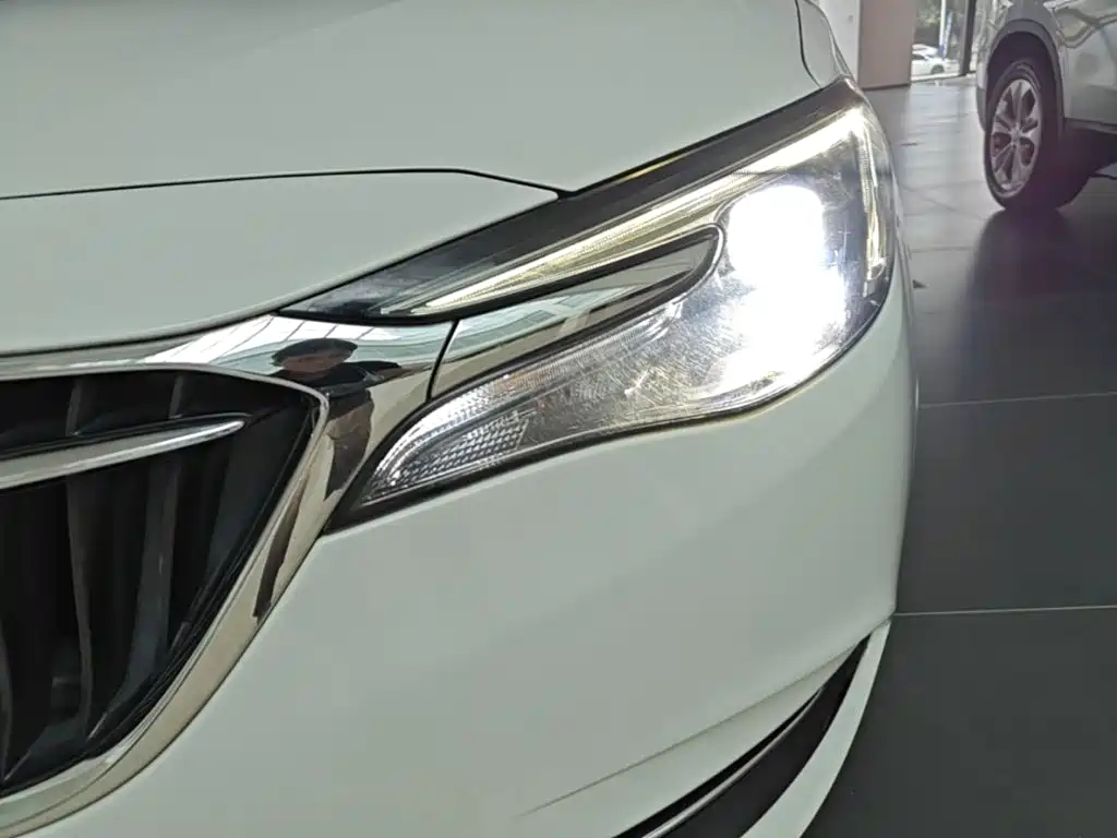Buick Excelle — миниатюра 24
