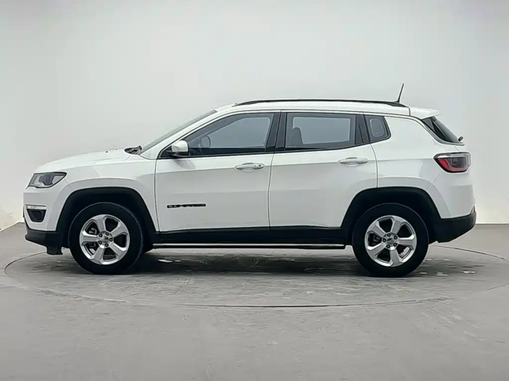 Jeep Compass — миниатюра 2