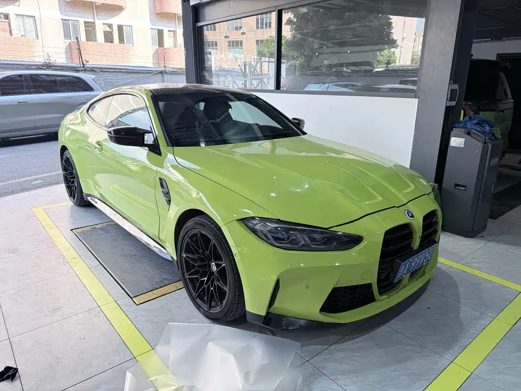 BMW M4 — миниатюра 3